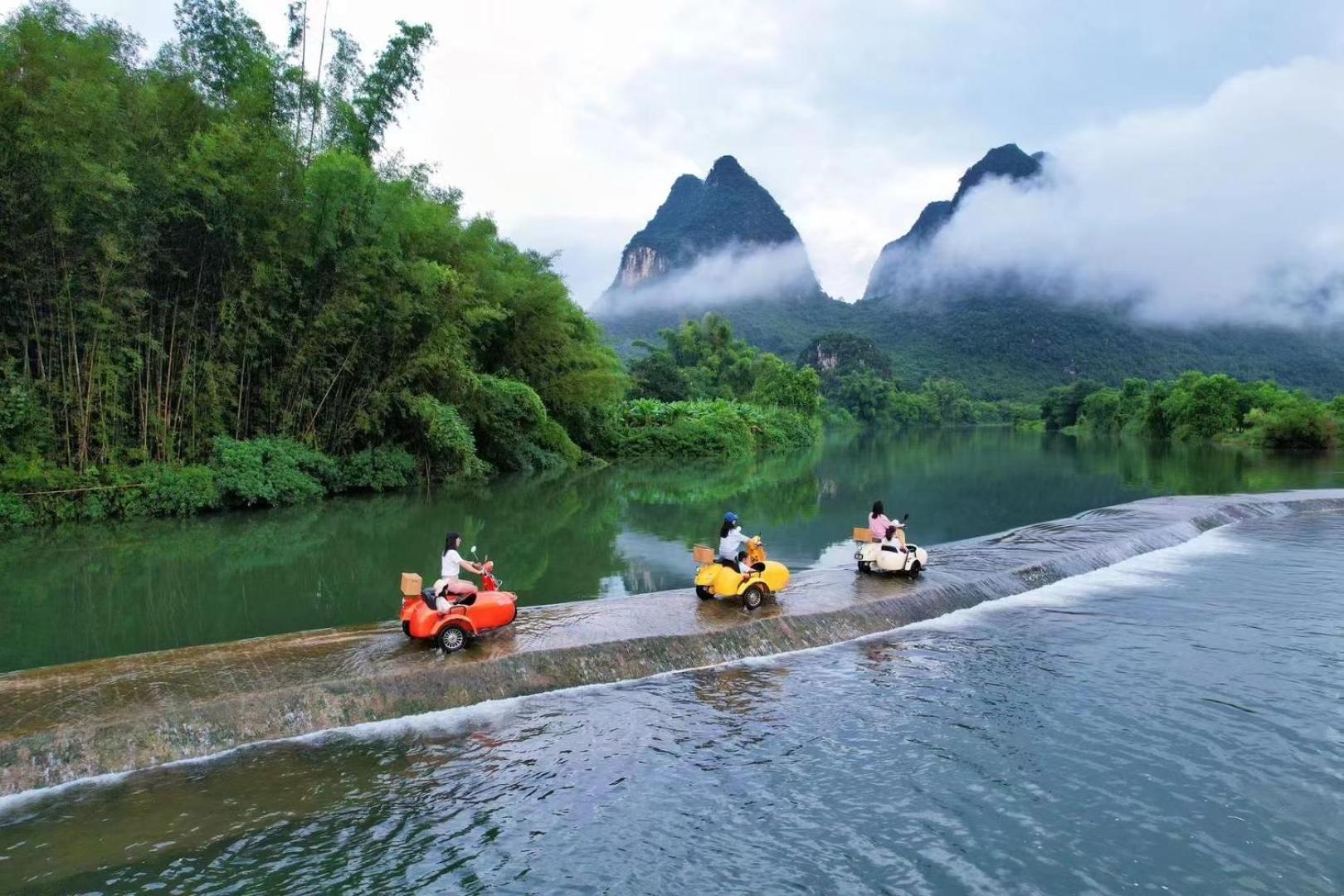 Yangshuo Fortune Lake Inn- One Way Free Pick Up From Airport Or Ts Over 3 Nights Exterior foto